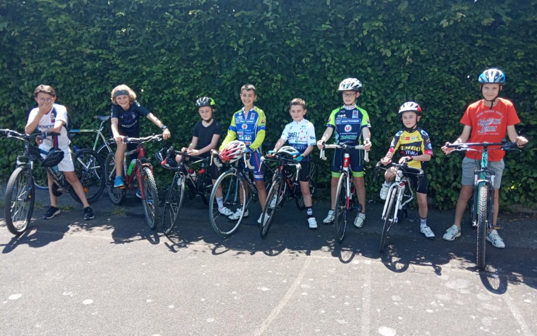 Des élèves de 6è inscrits à l’UNSS en route pour tester l’étape du tour de France à Laval.
