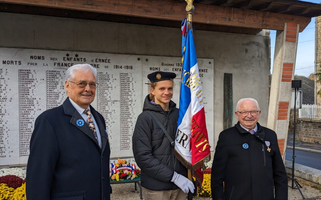 Commémoration 11 novembre 2023_Porte drapeau du collège